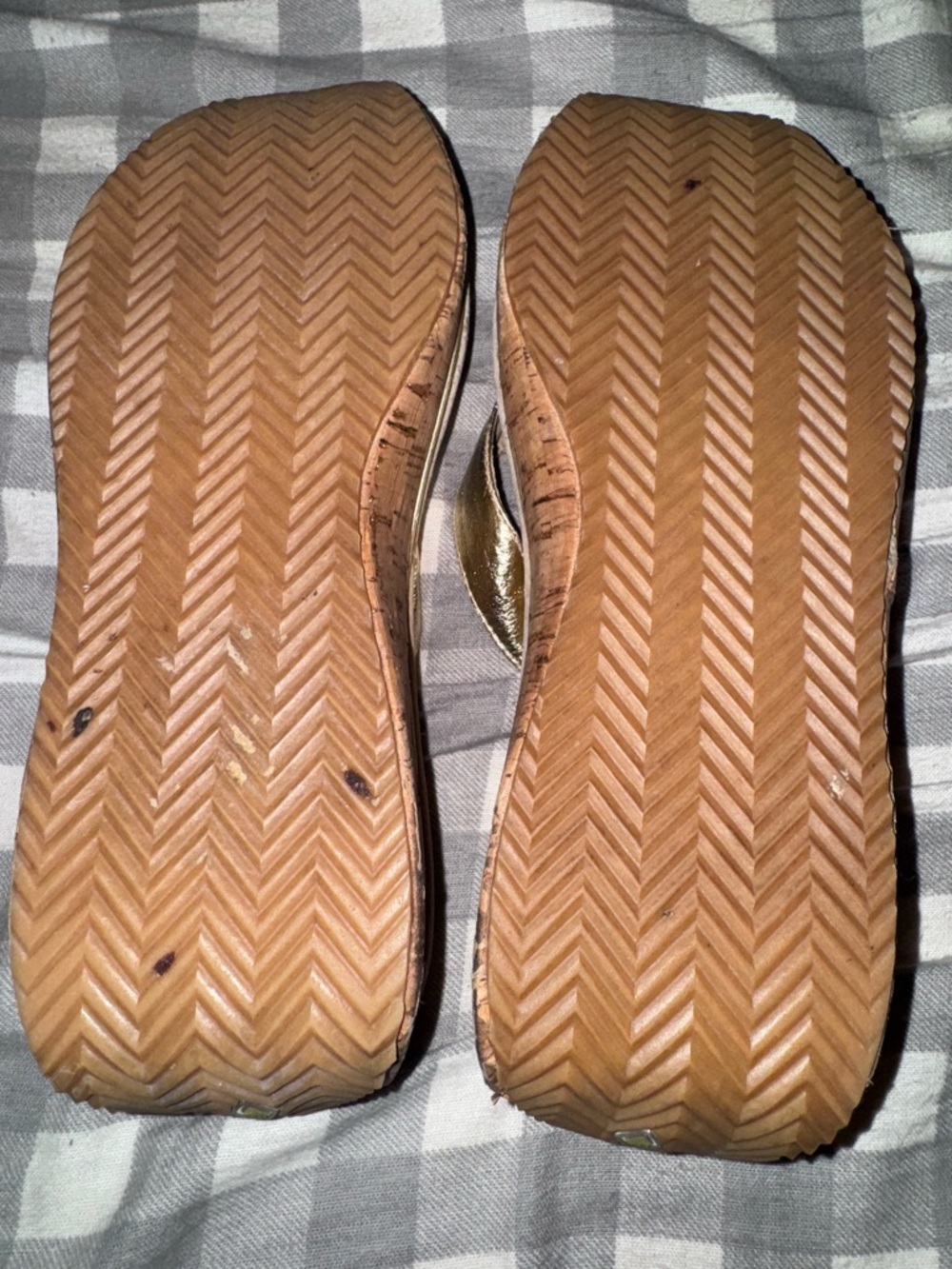 Volatile Metallic Gold Wedge Thong Sandals size 10 - Picture 5 of 6